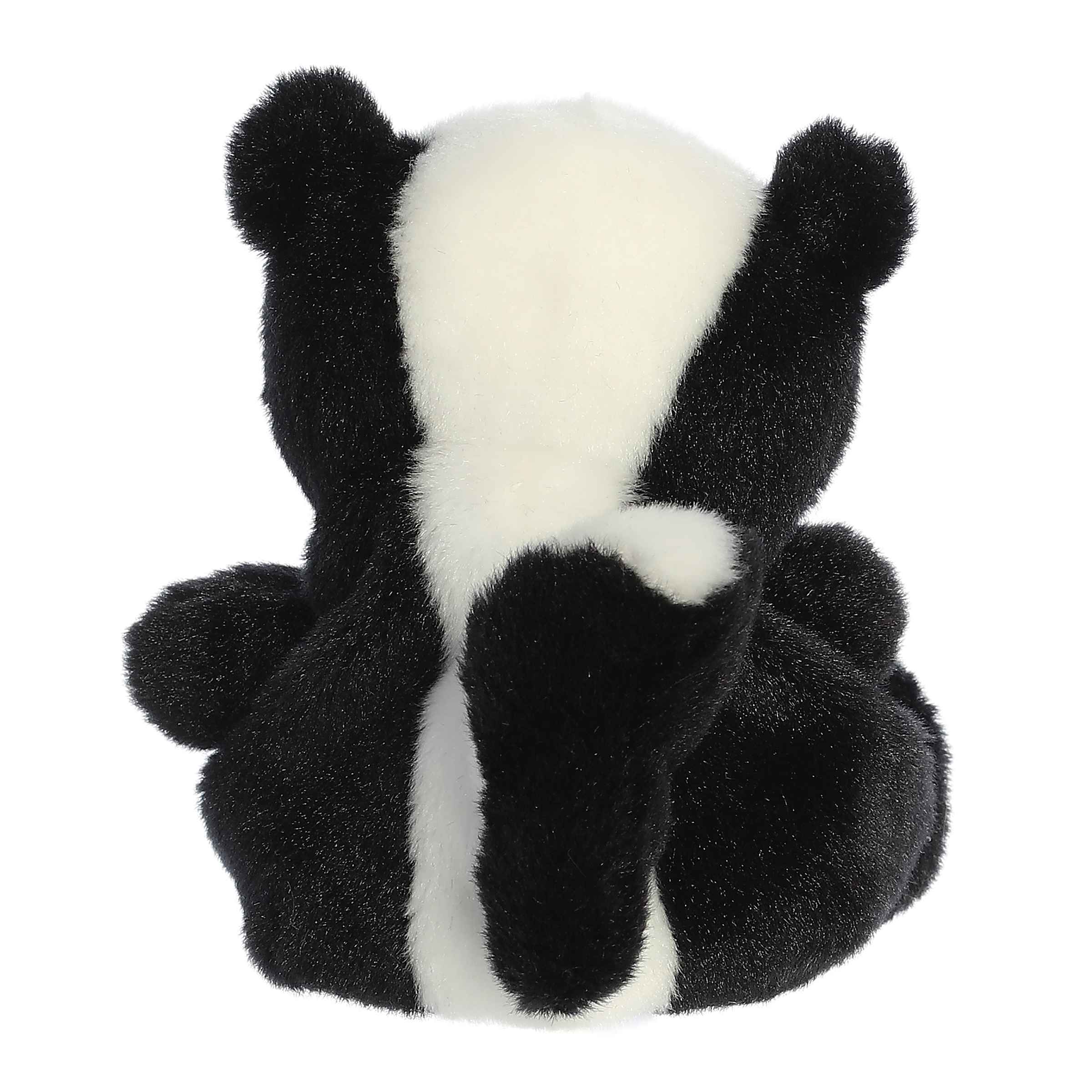 Palm Pals 5 Inch Scout the Skunk Plush Toy